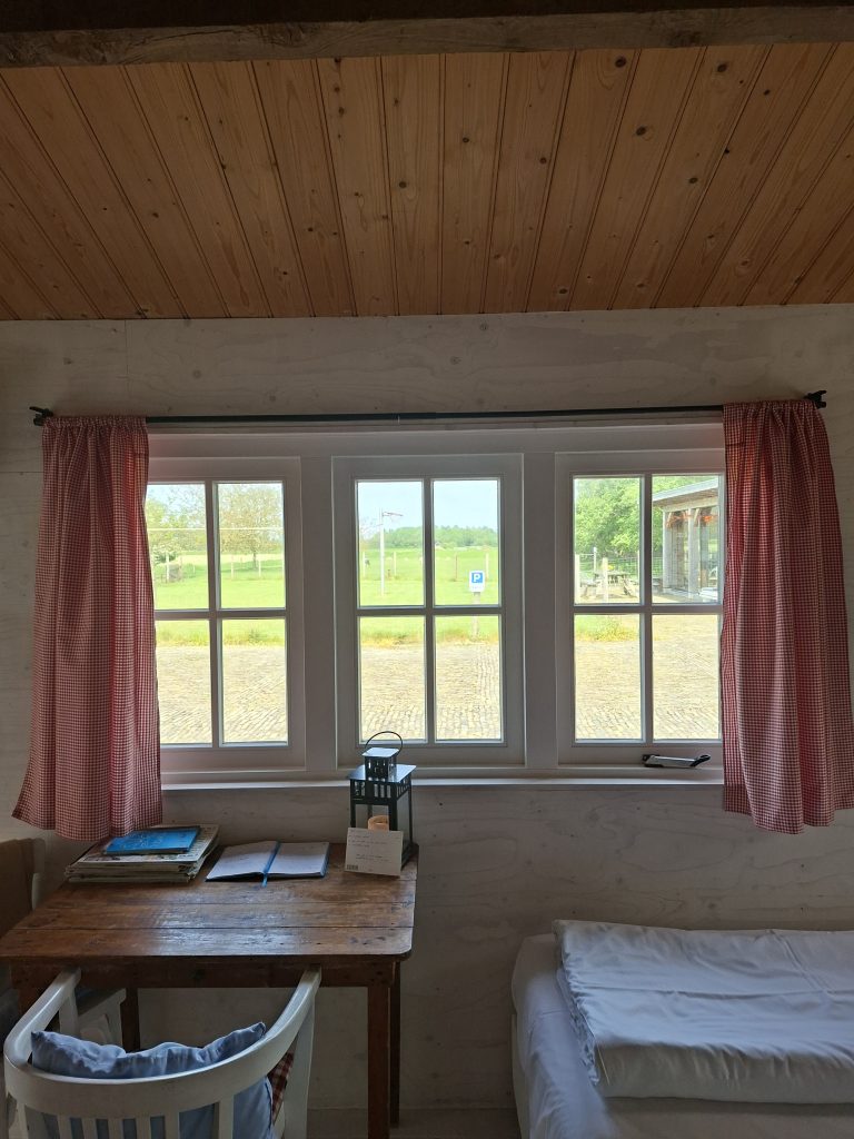 hut6